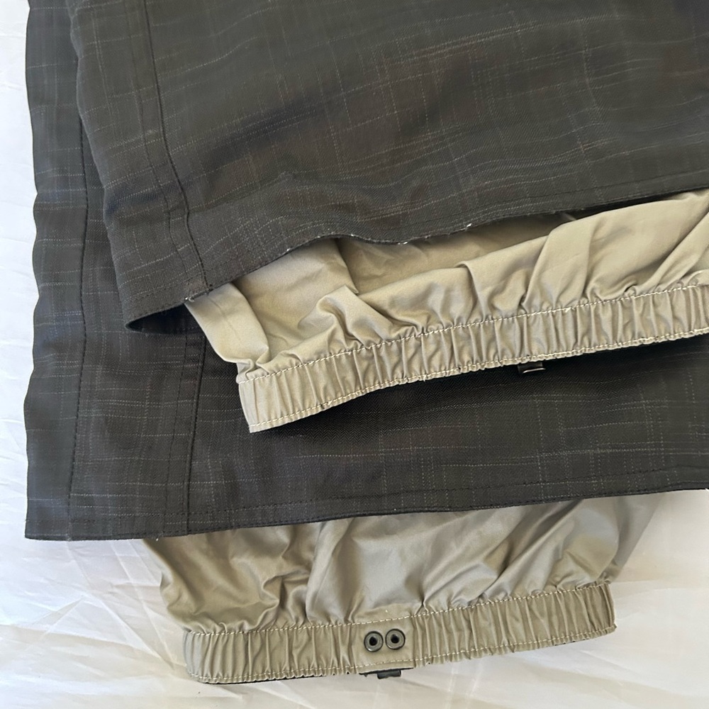 Burton Black Pattern Making Magic Since 1977 Snow… - image 3